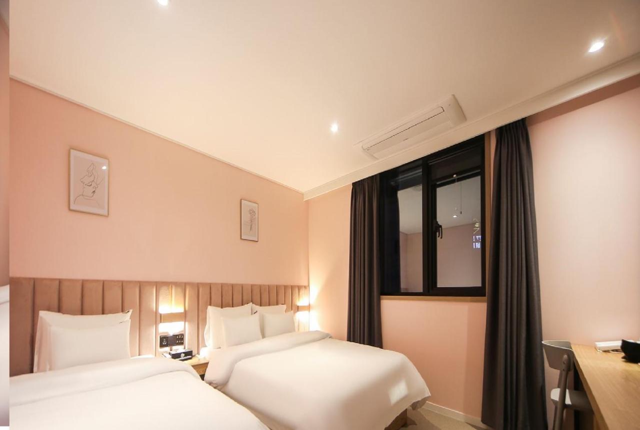Hotel Lazy Heaven Changwon Εξωτερικό φωτογραφία