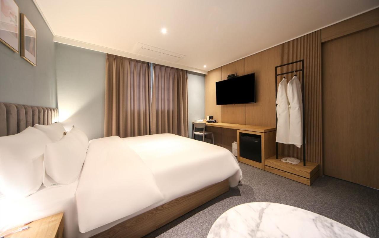 Hotel Lazy Heaven Changwon Εξωτερικό φωτογραφία