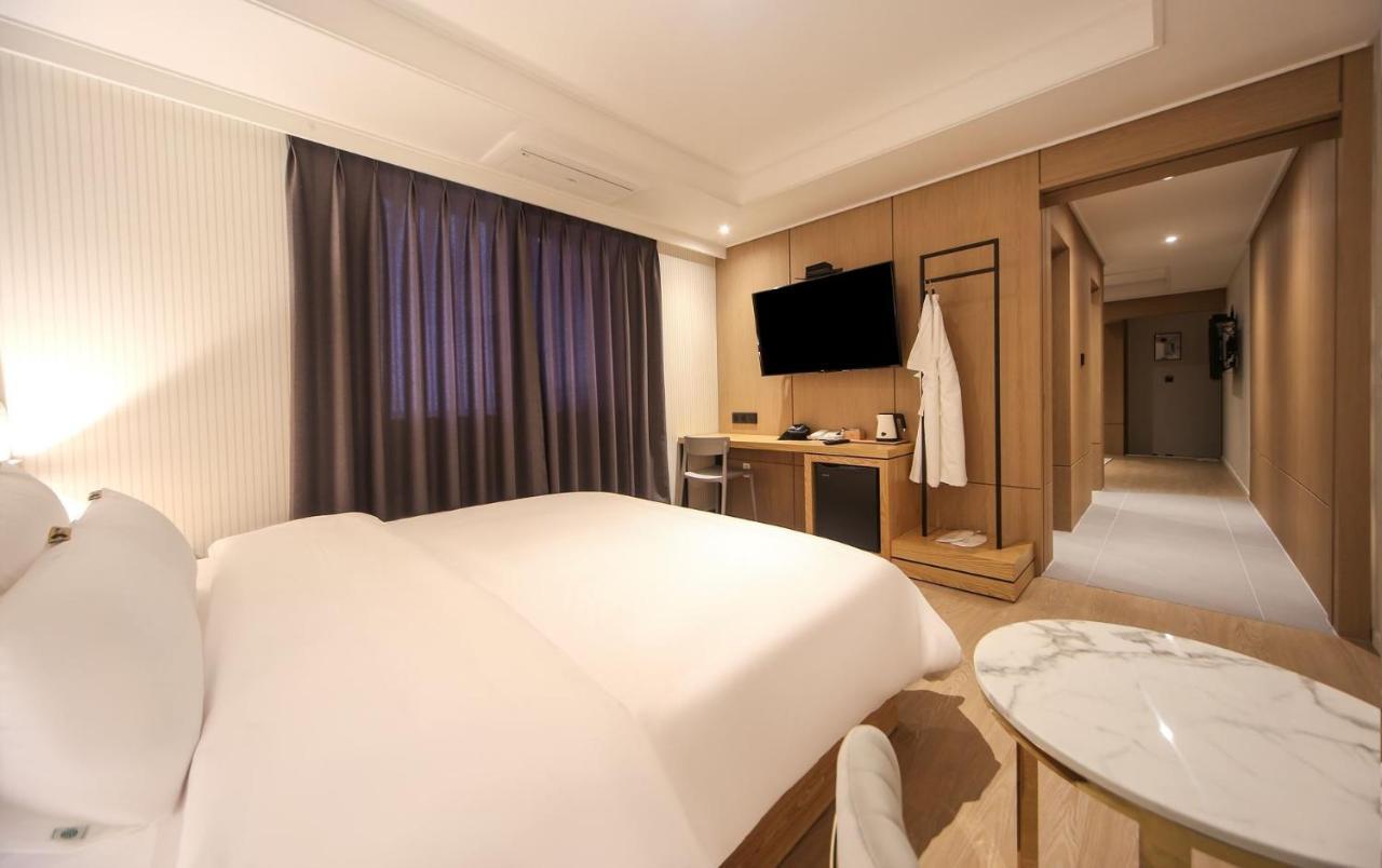 Hotel Lazy Heaven Changwon Εξωτερικό φωτογραφία
