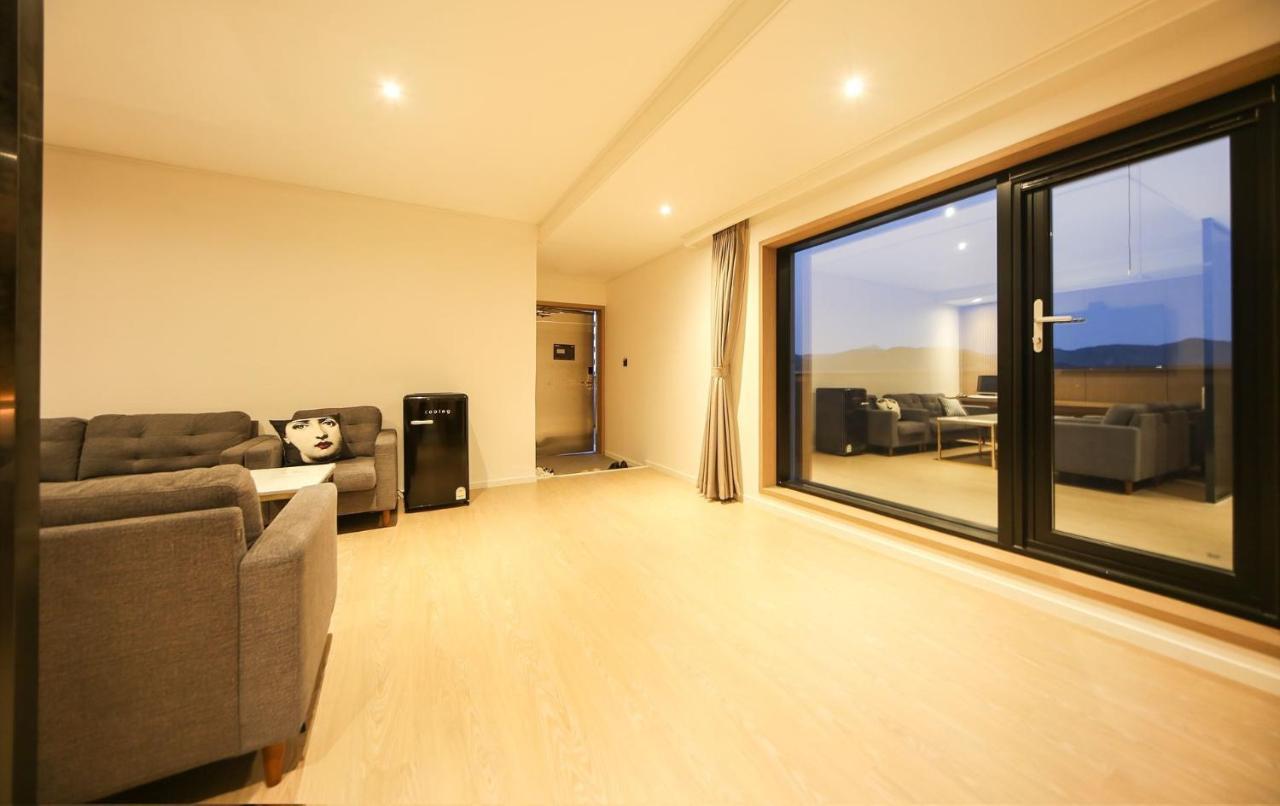 Hotel Lazy Heaven Changwon Εξωτερικό φωτογραφία