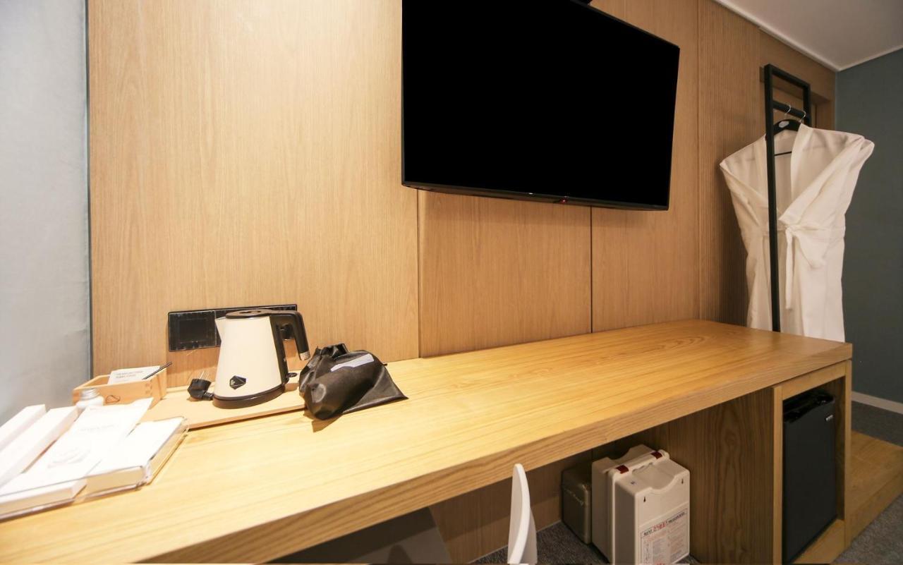 Hotel Lazy Heaven Changwon Εξωτερικό φωτογραφία
