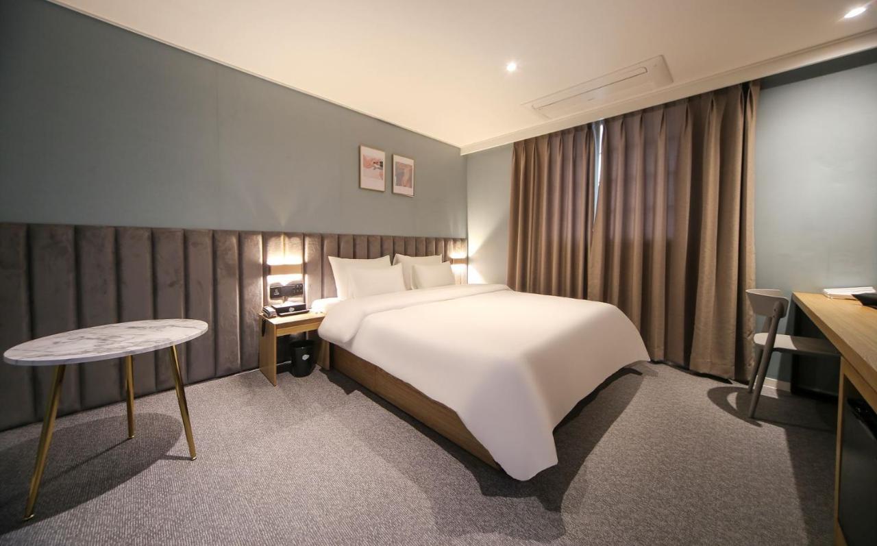 Hotel Lazy Heaven Changwon Εξωτερικό φωτογραφία