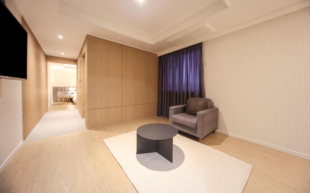Hotel Lazy Heaven Changwon Εξωτερικό φωτογραφία