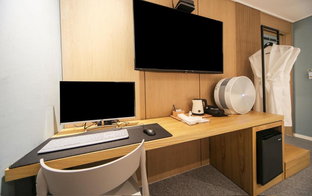 Hotel Lazy Heaven Changwon Εξωτερικό φωτογραφία