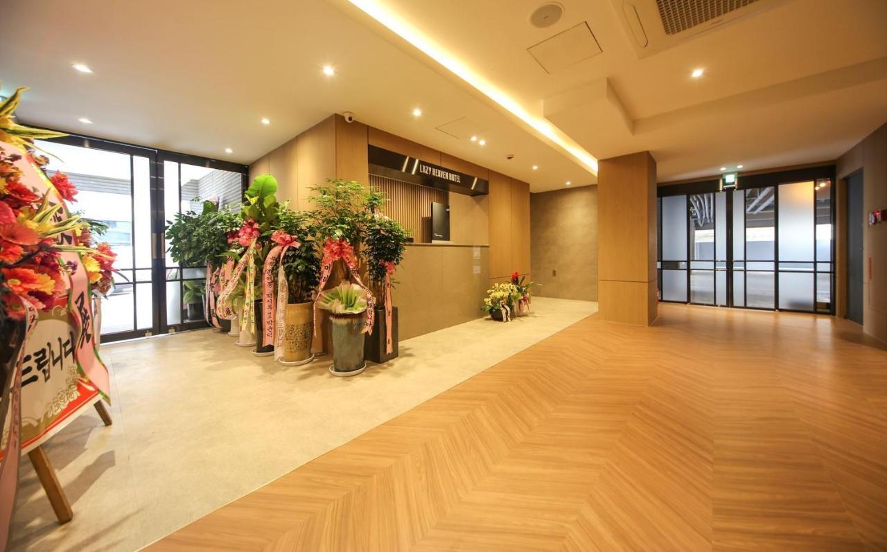Hotel Lazy Heaven Changwon Εξωτερικό φωτογραφία